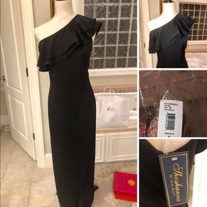 BNWT size 6 Shoshanna Black dress